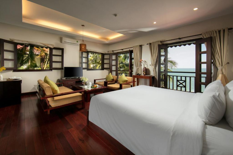 2 Bedrooms, Villa, Beach Front, Smoking