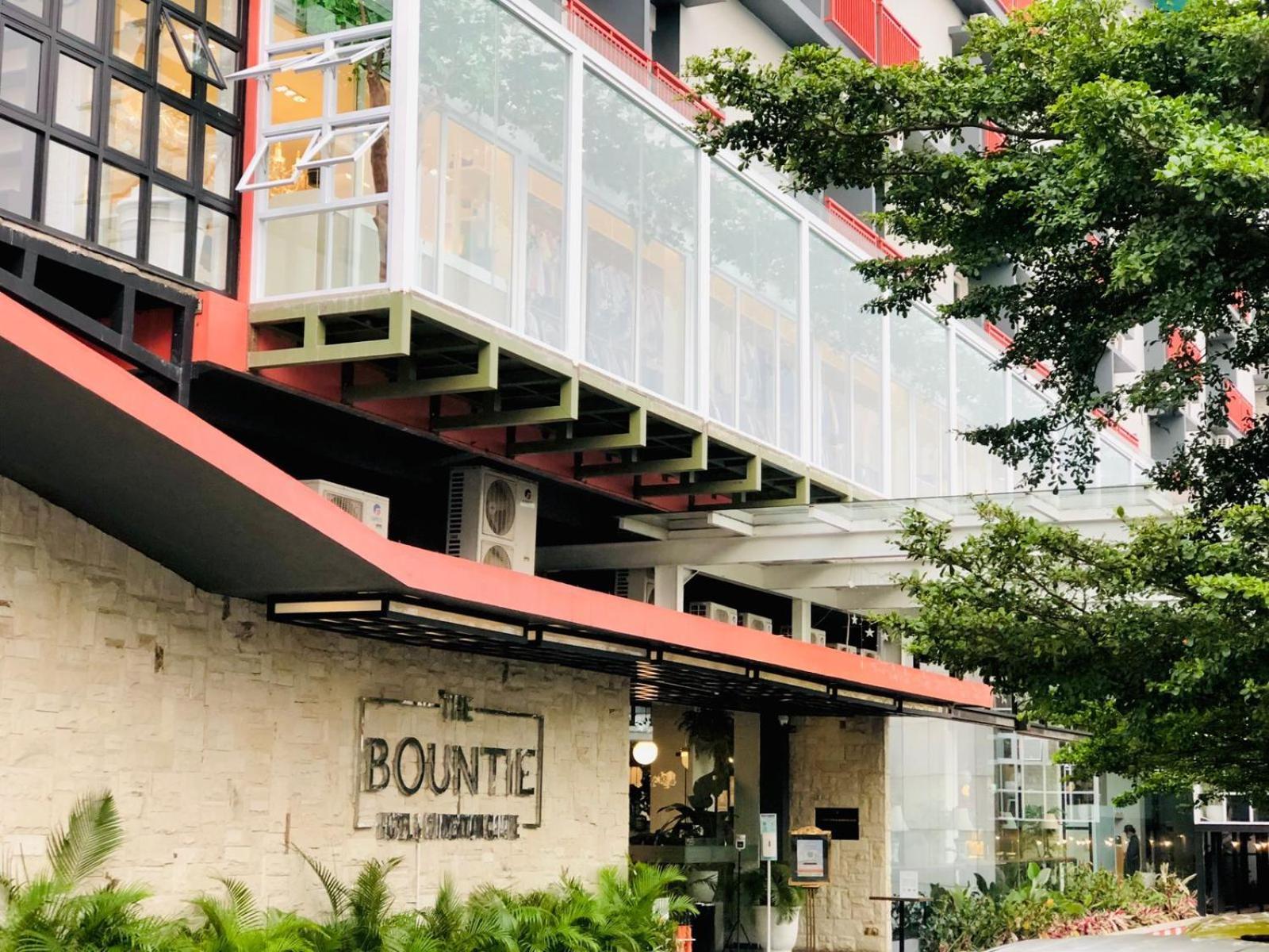Maxonehotels.Com At Bounty Sukabumi 2/49