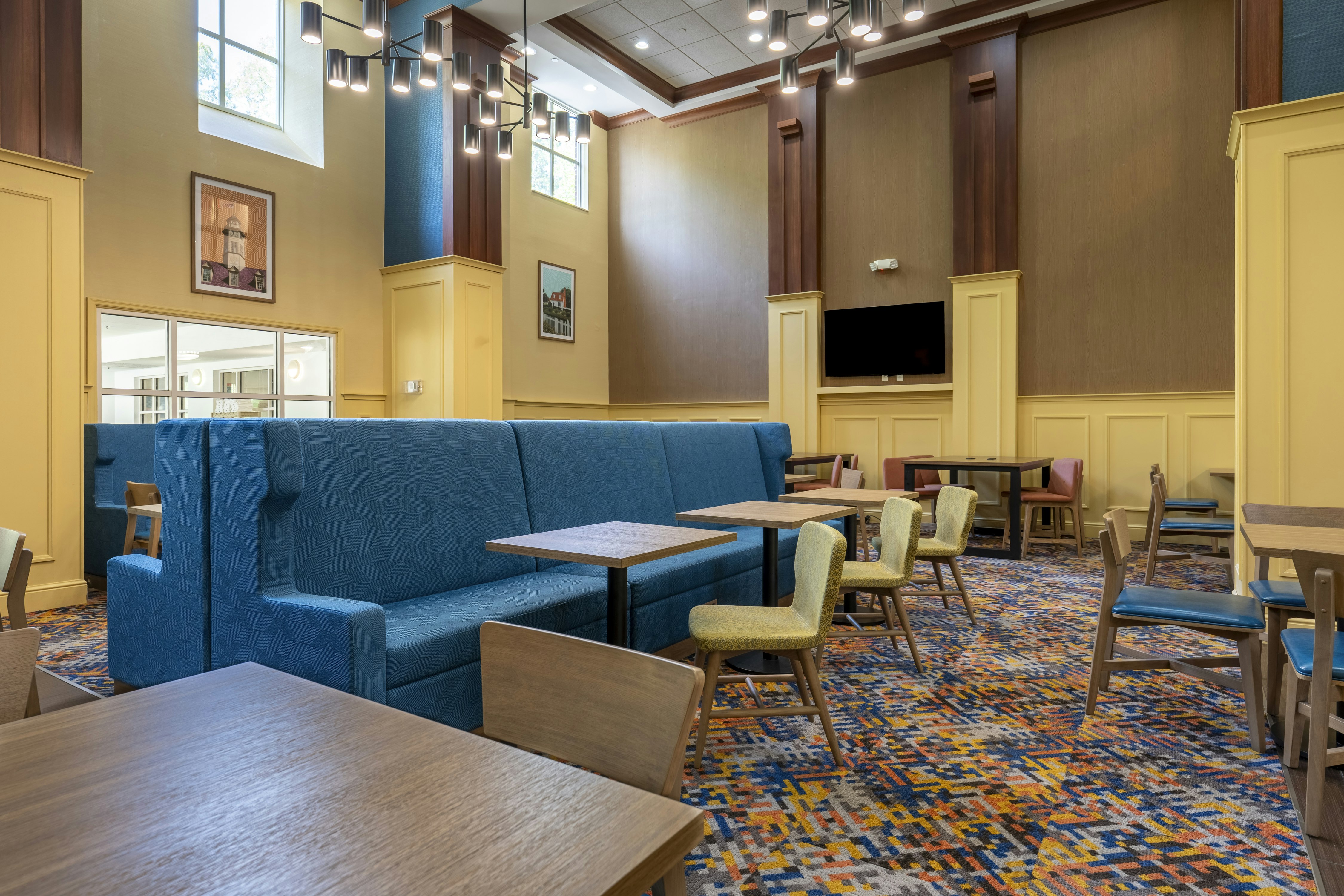 Hampton Inn & Suites Williamsburg Historic District 38/58