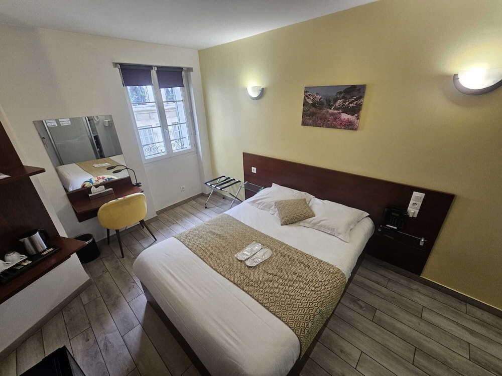 SUPERIOR, DOUBLE BED