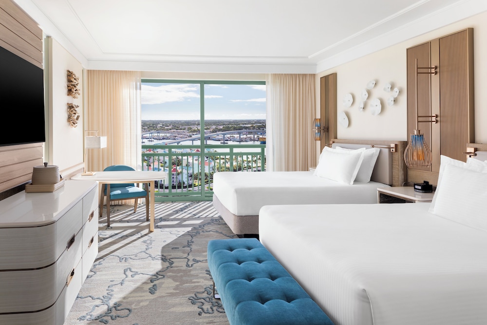 Imperial Club, 2 Queen Beds, Harbour View