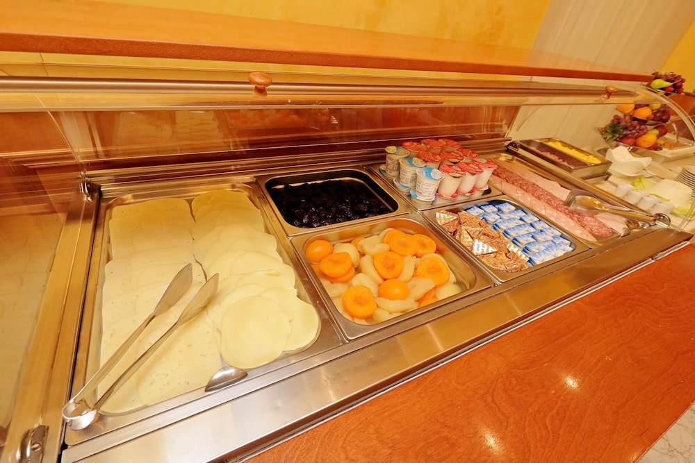 Camelia Hotel 50/56