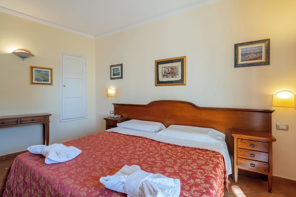 ECONOMY, DOUBLE BED