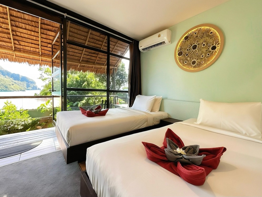 PHI PHI SEA SKY RESORT 23/66