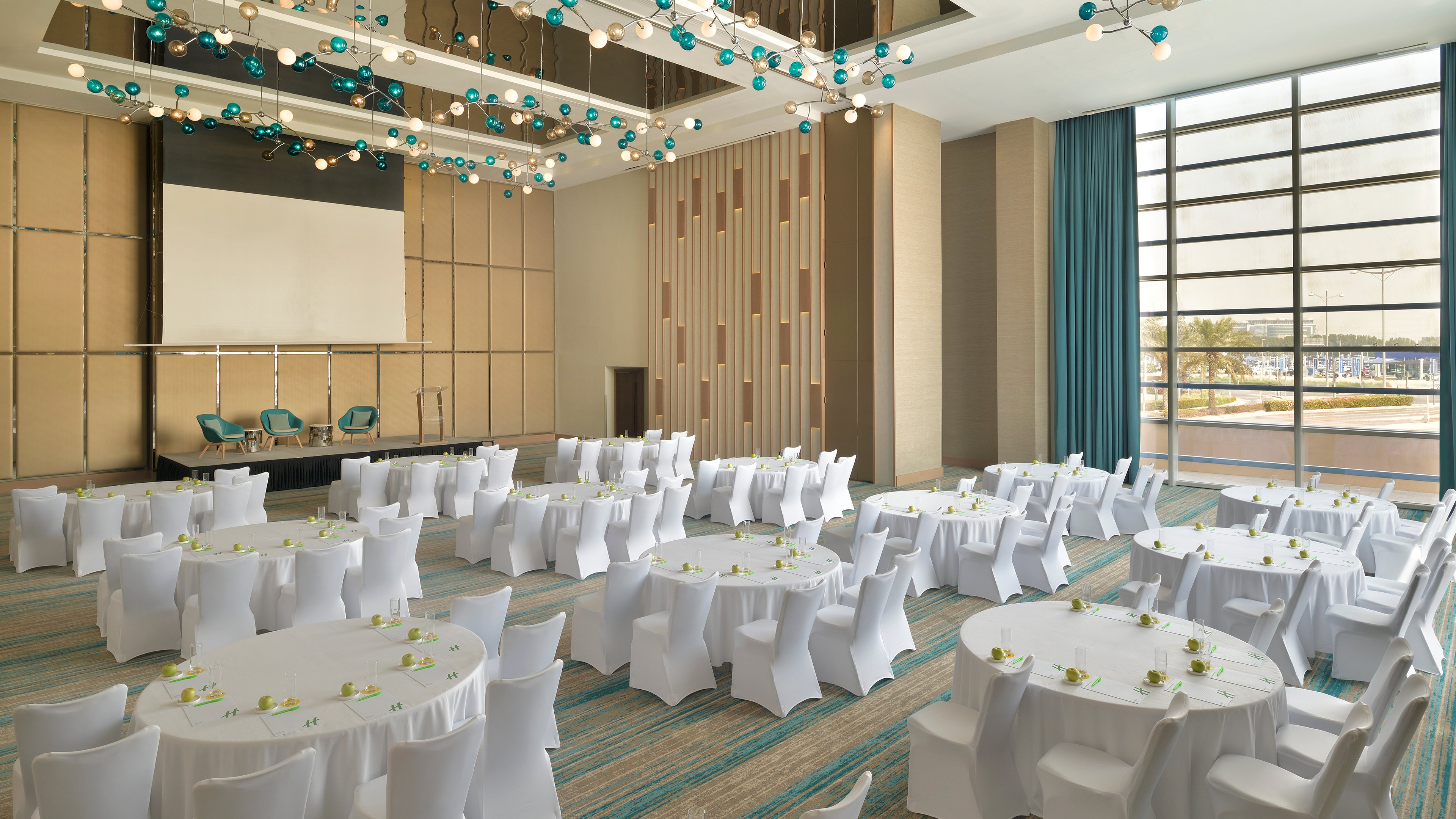 Holiday Inn & Suites - Dubai Festival City, an IHG Hotel 67/70