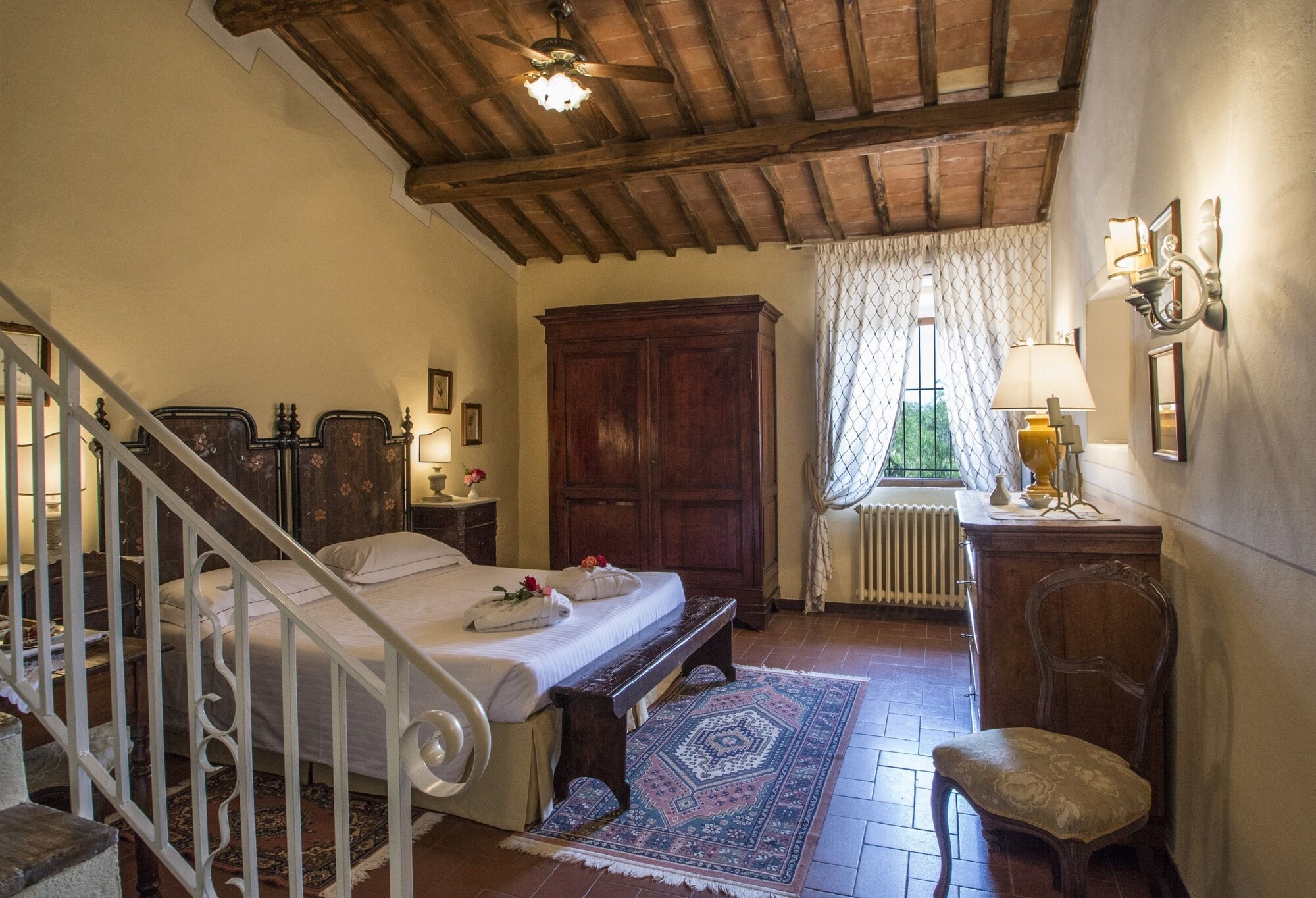 SUPERIOR, DOUBLE BED