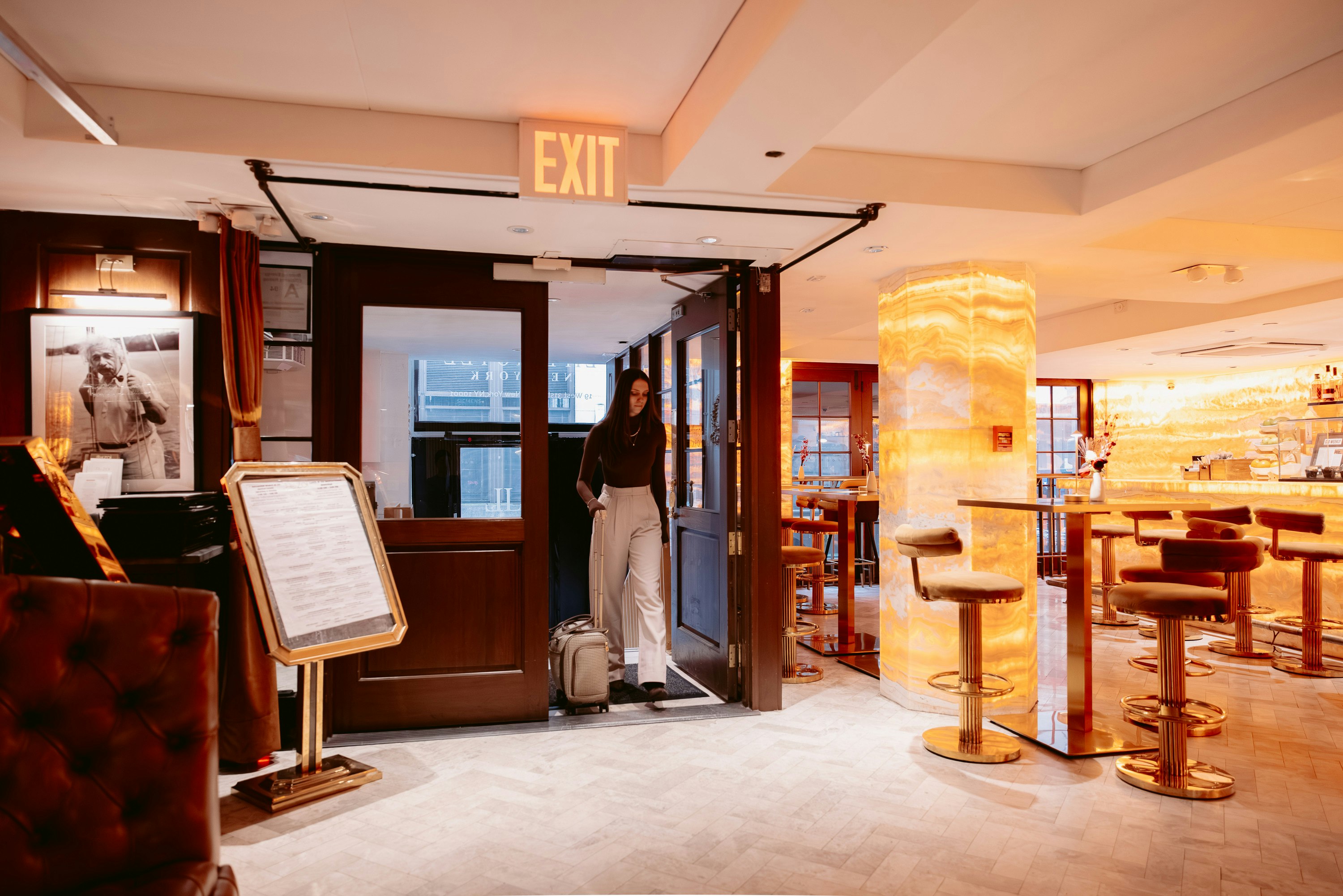 Life Hotel New York 54/75
