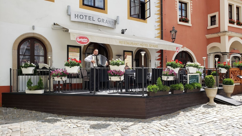 Grand Hotel 4/47