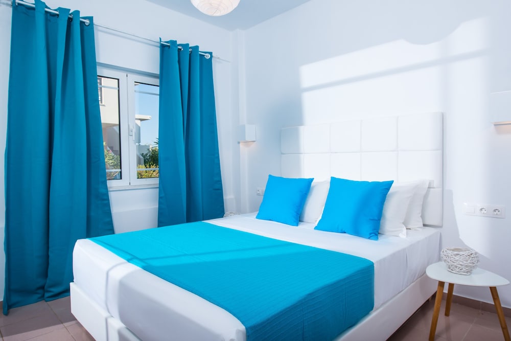 W Suites 27/70