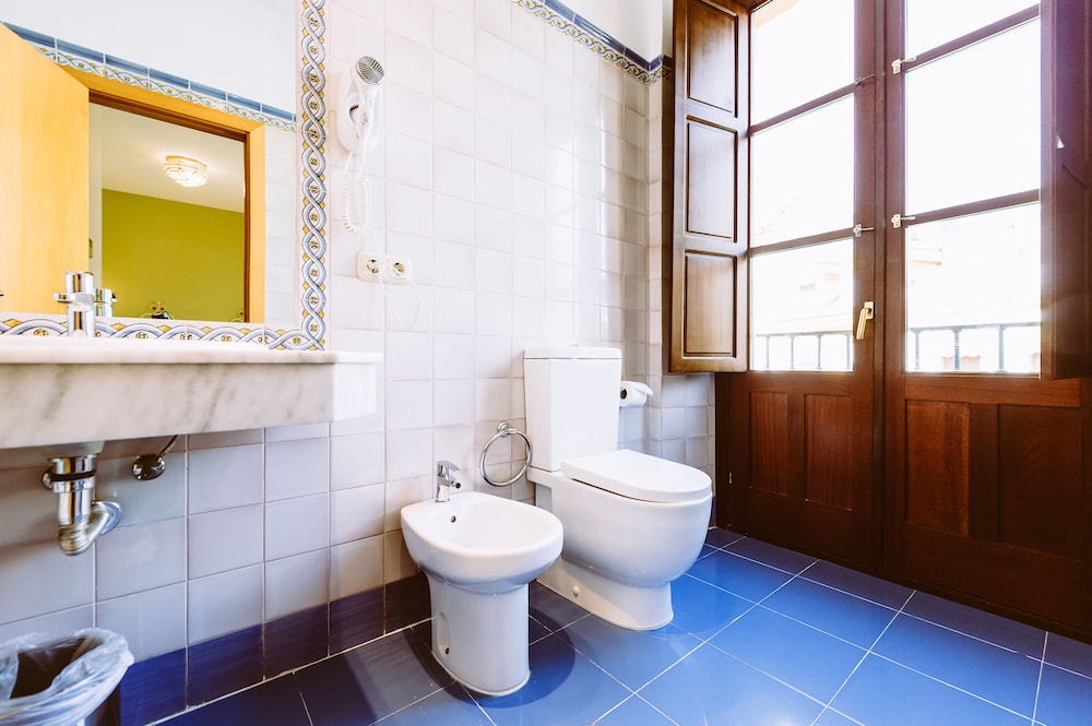 Basic Hotel Dona Manuela 38/40