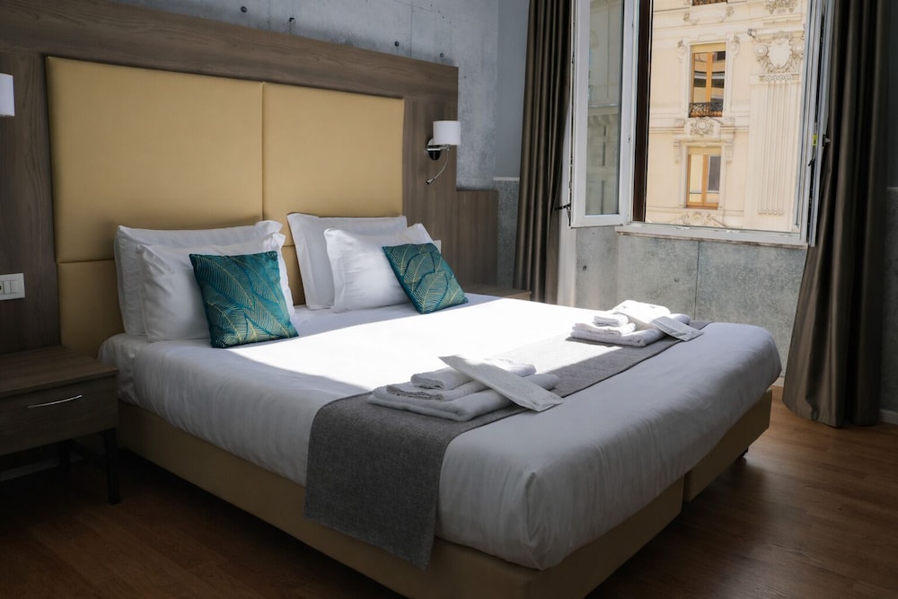 Bramble Luxury Suites 59/85