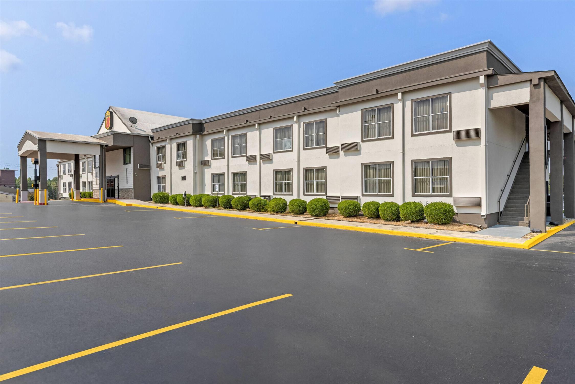 Super 8 By Wyndham Athens 33/33