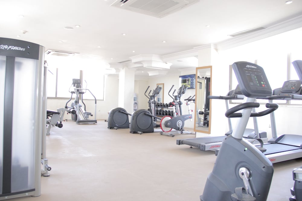 Momona Hotel 43/64