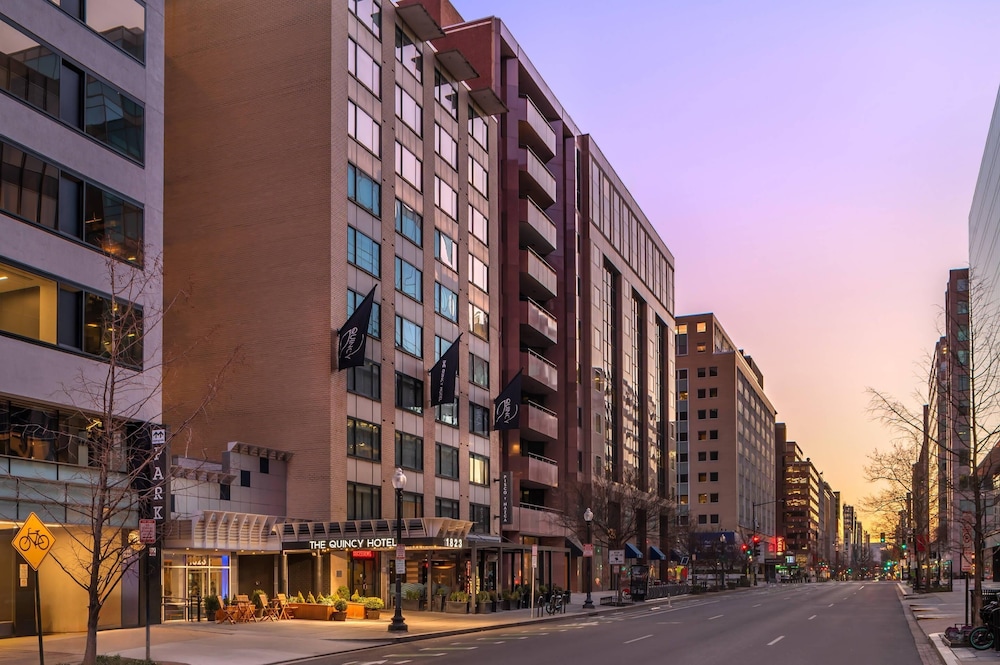 The Quincy, Ascend Hotel Collection 41/47
