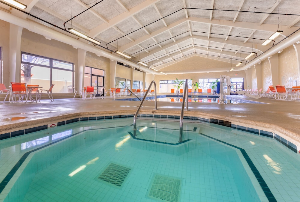 swimming pool spa