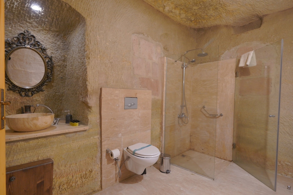 Salkim Cave House 40/50