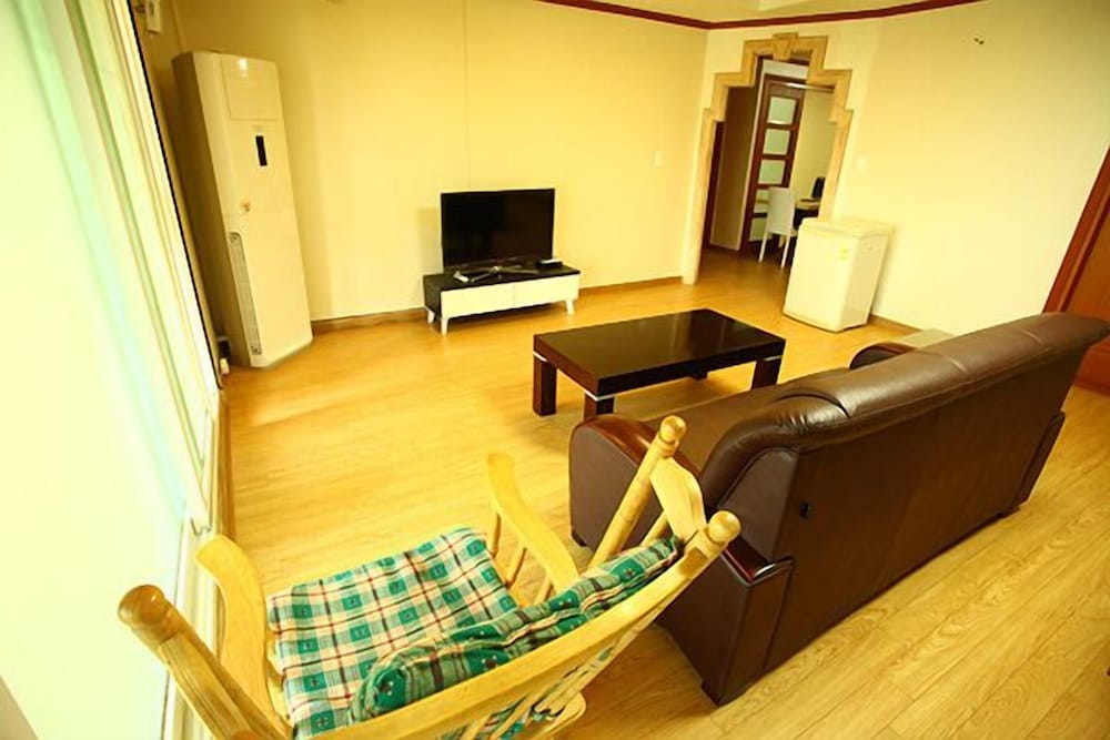 Pocheon Bluesky Pension 28/50