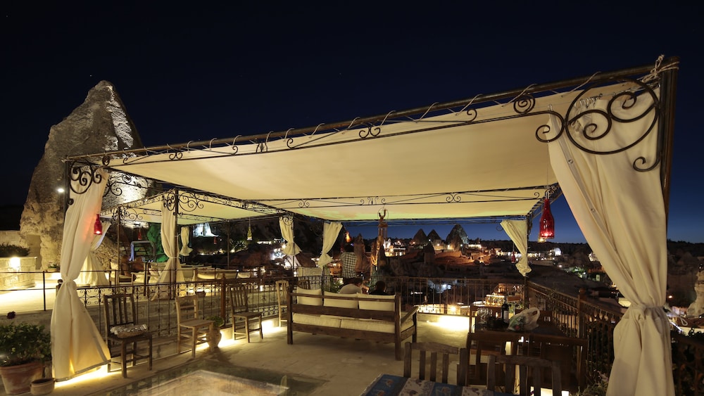 Panoramic Cave Hotel 4/50