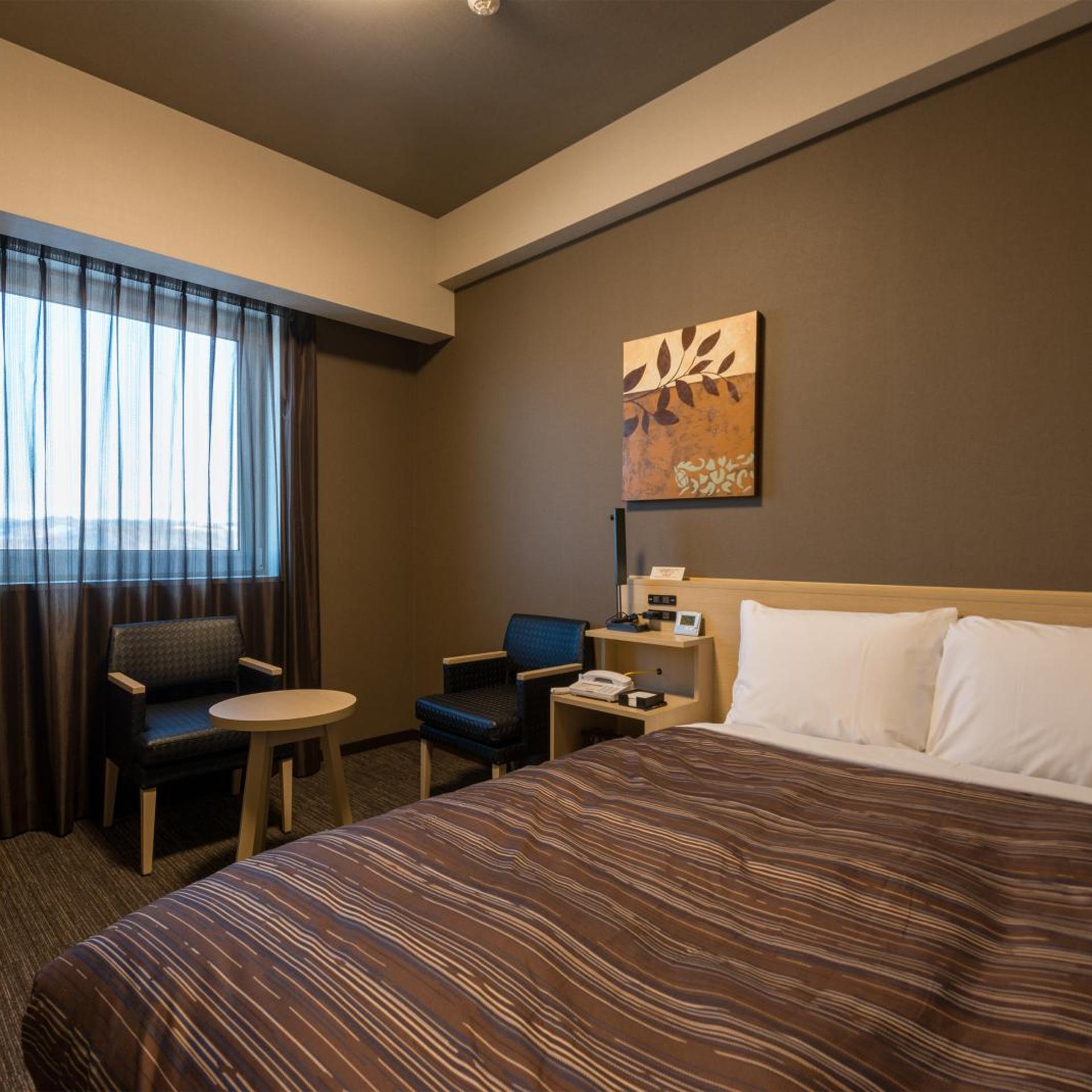 Room, Semi Double Bed