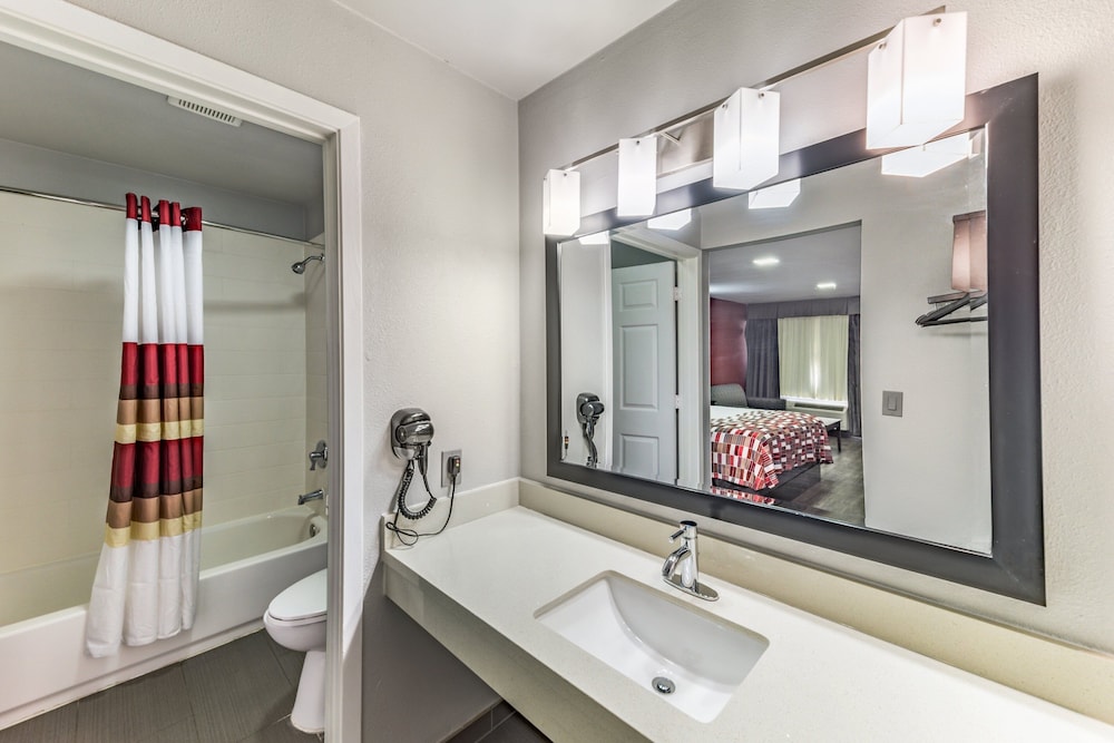 Red Roof Inn Dallas - Mesquite/ Fair Park NE 21/36
