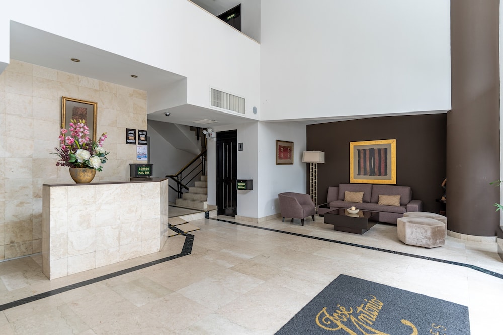 Hotel Jose Antonio Executive 7/46