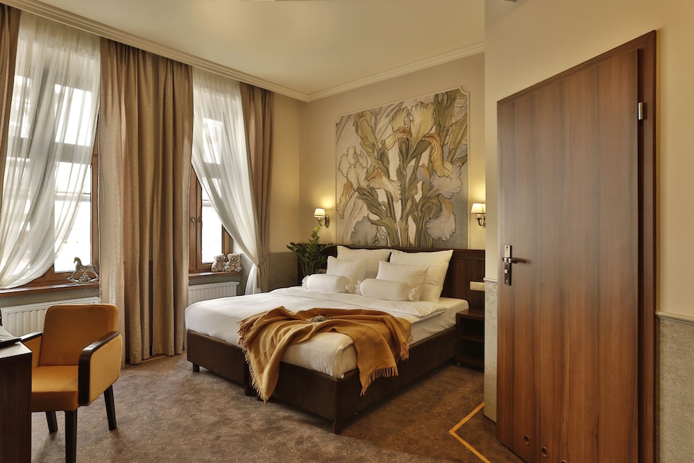 STANDARD, DOUBLE BED
