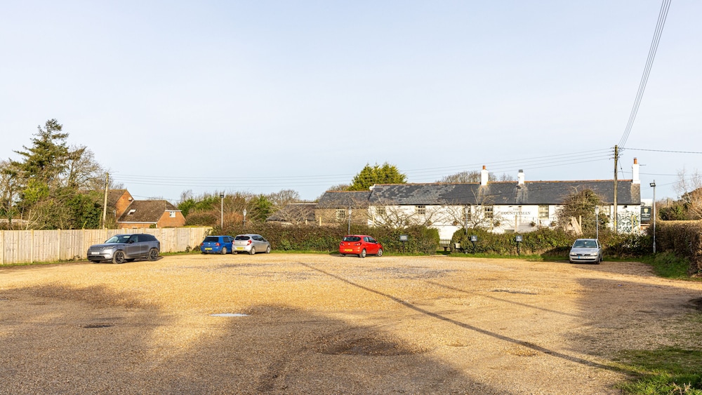 The Countryman Inn 43/51