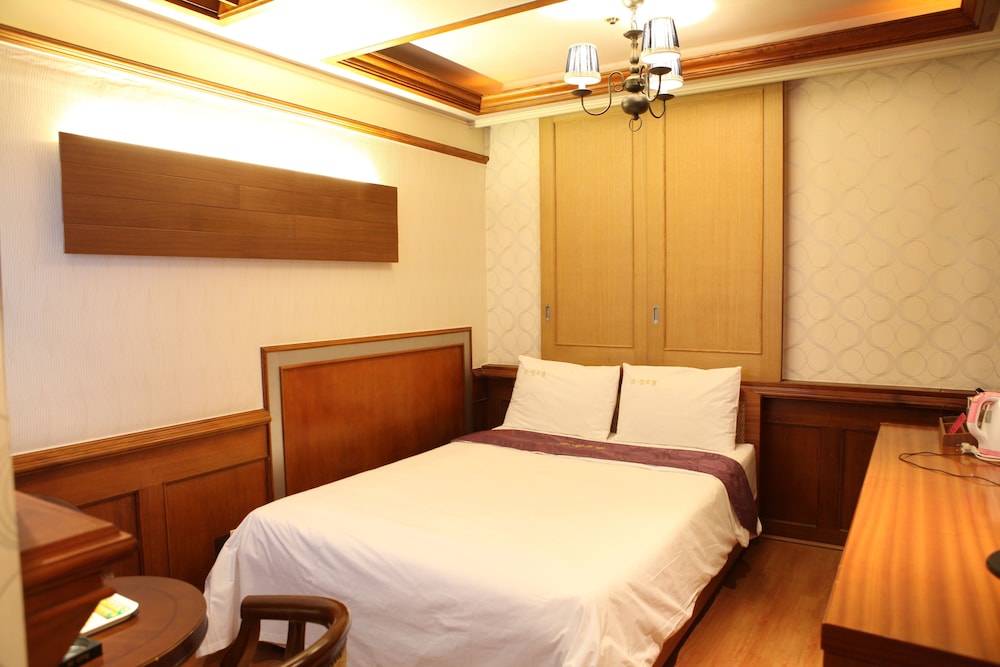 King Hotel 29/42