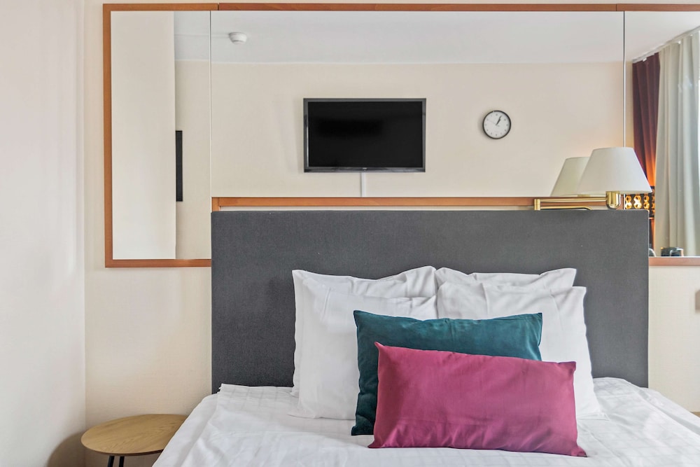 Sure Hotel By Best Western Focus 9/61
