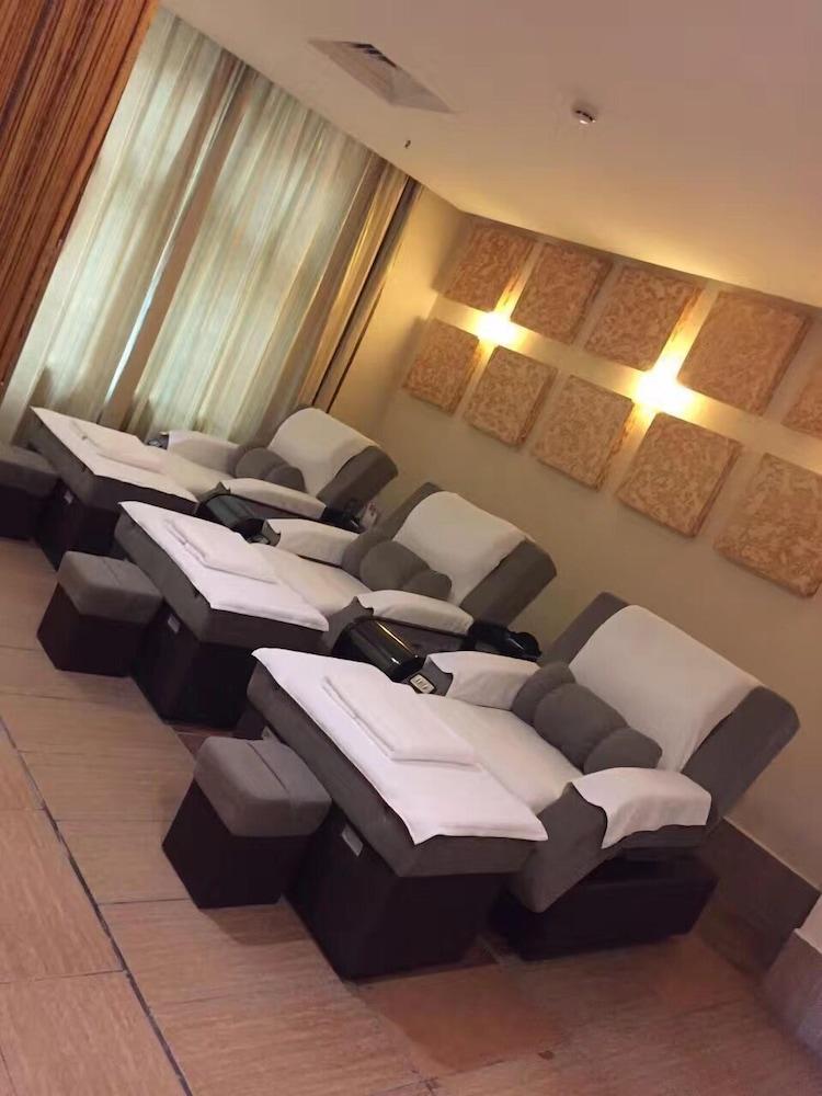 Dongguan Silverworld Garden Hotel 32/63