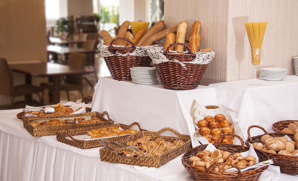 Golden Way Hotel Giyimkent 16/33