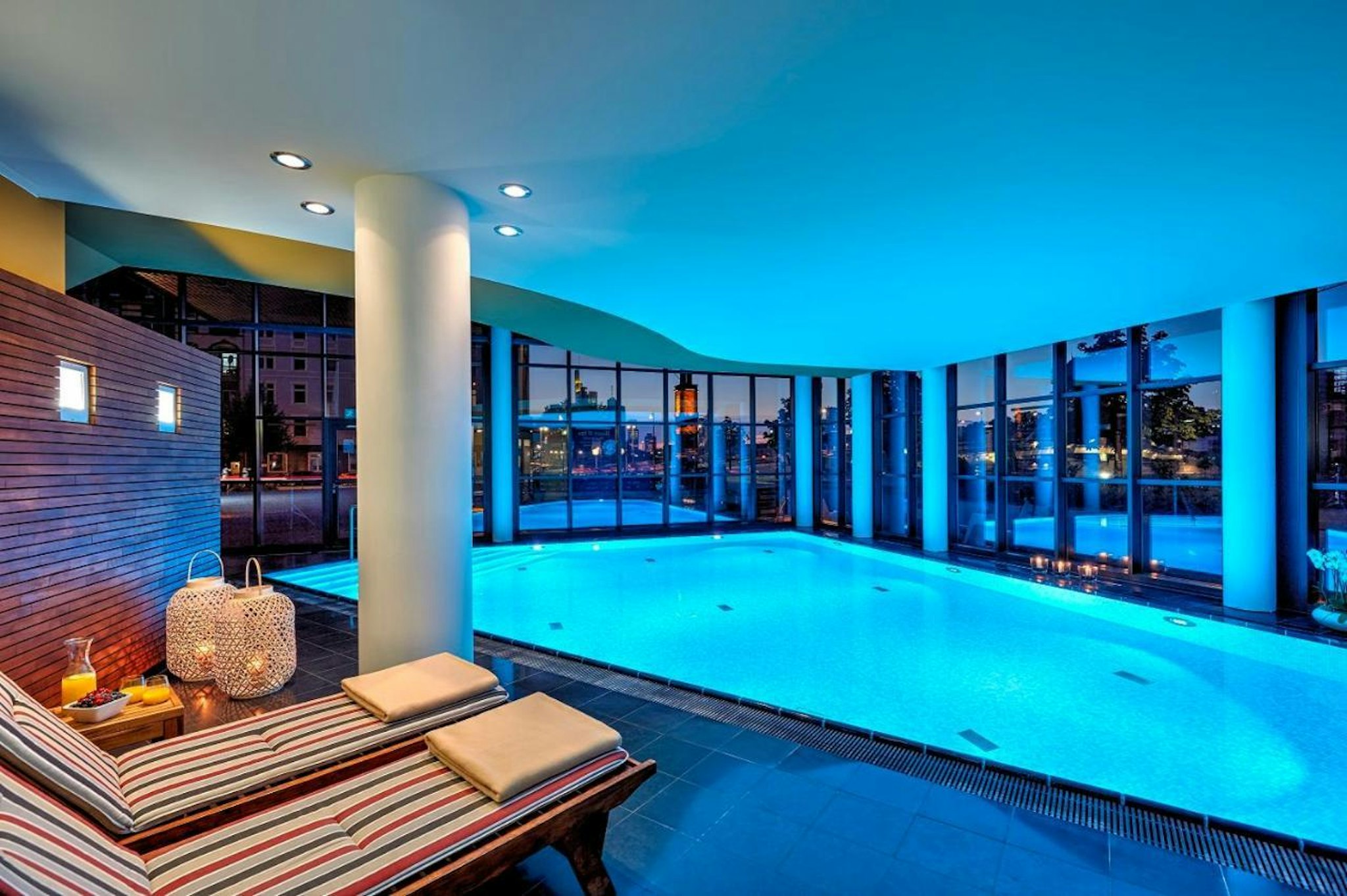 Main Plaza Suite Tower, WorldHotels Elite 7/14