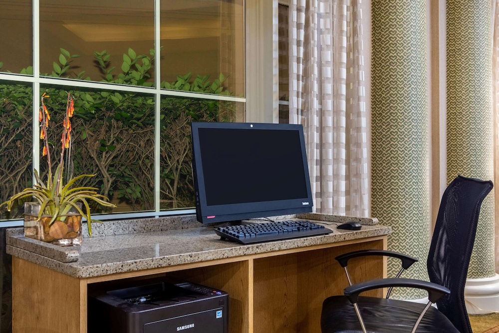 La Quinta Inn & Suites by Wyndham Charlotte Airport South 41/46