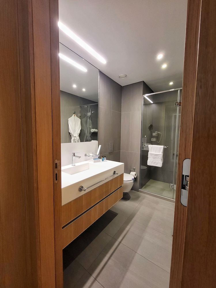 Monot Suites Beirut 50/50