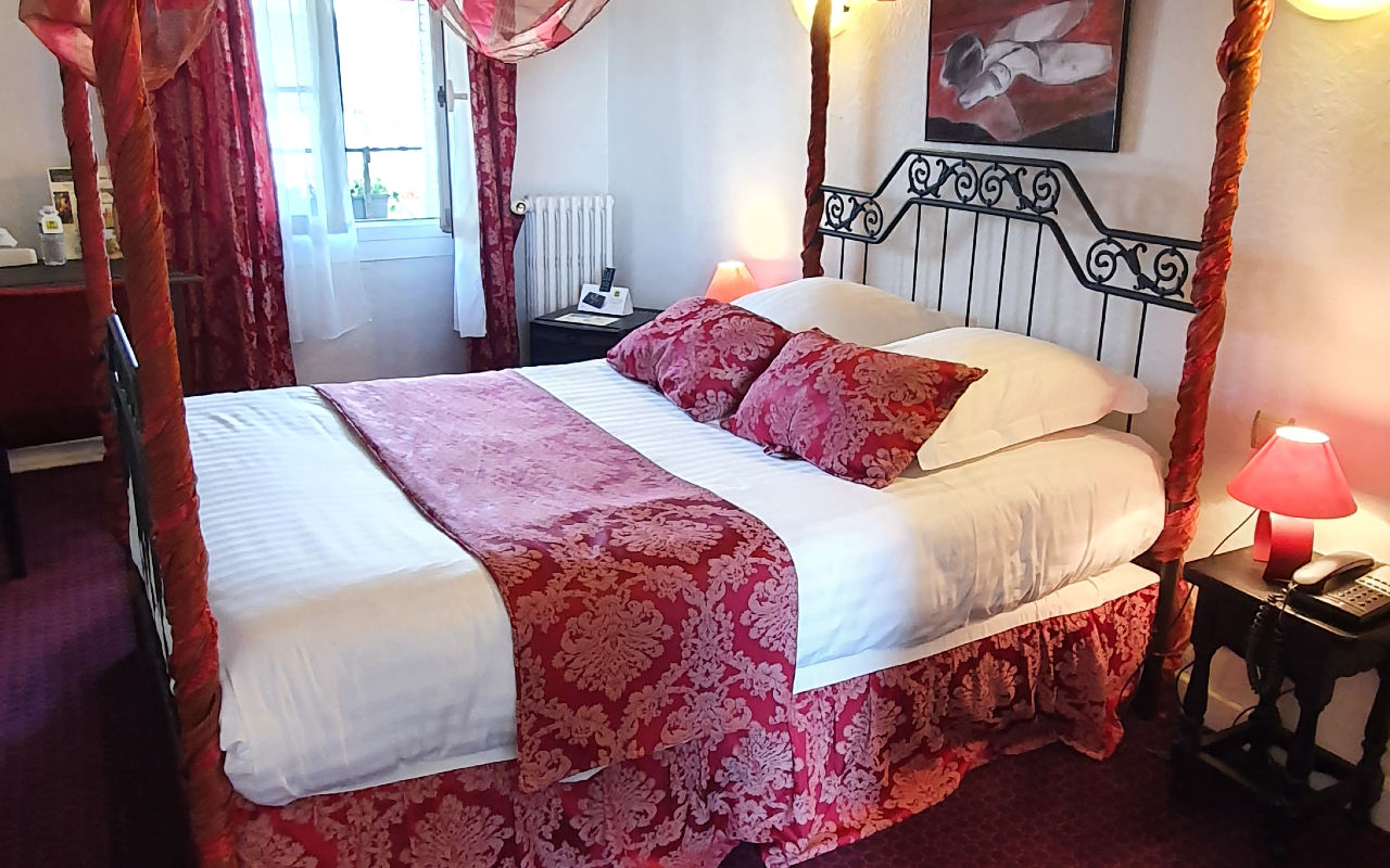 HOSTELLERIE DU GRAND SULLY 15/17