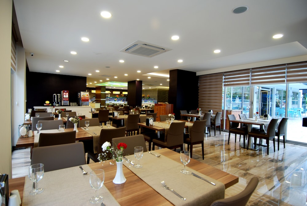 Kleopatra Ramira Hotel 28/36