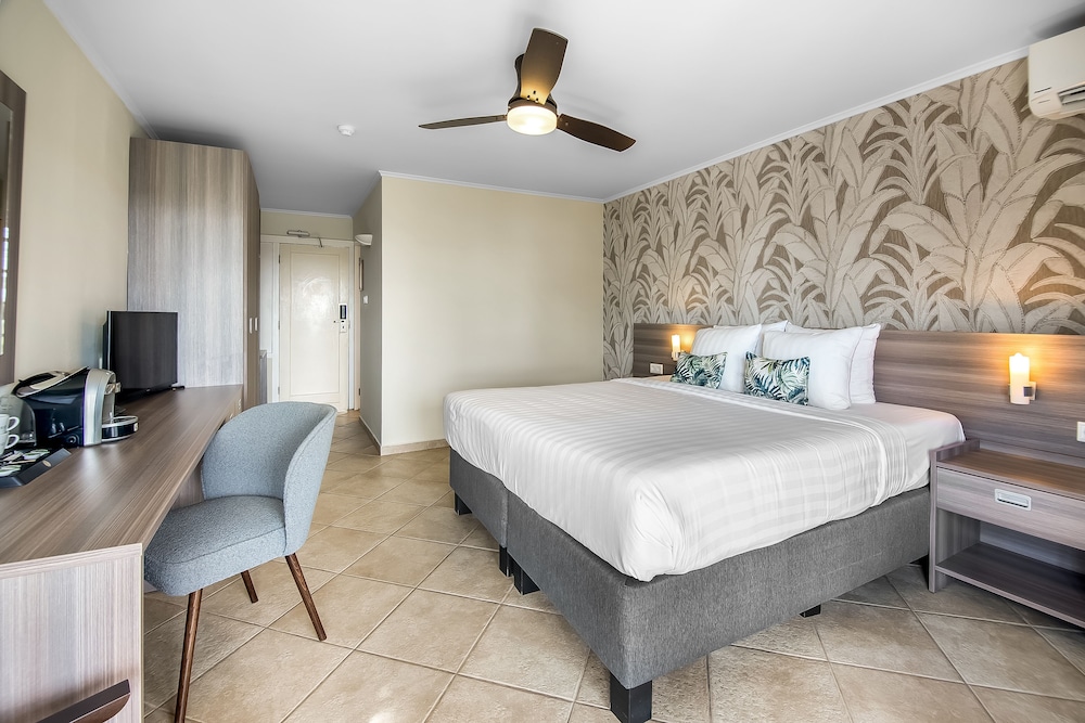 ROOM, OCEAN VIEW