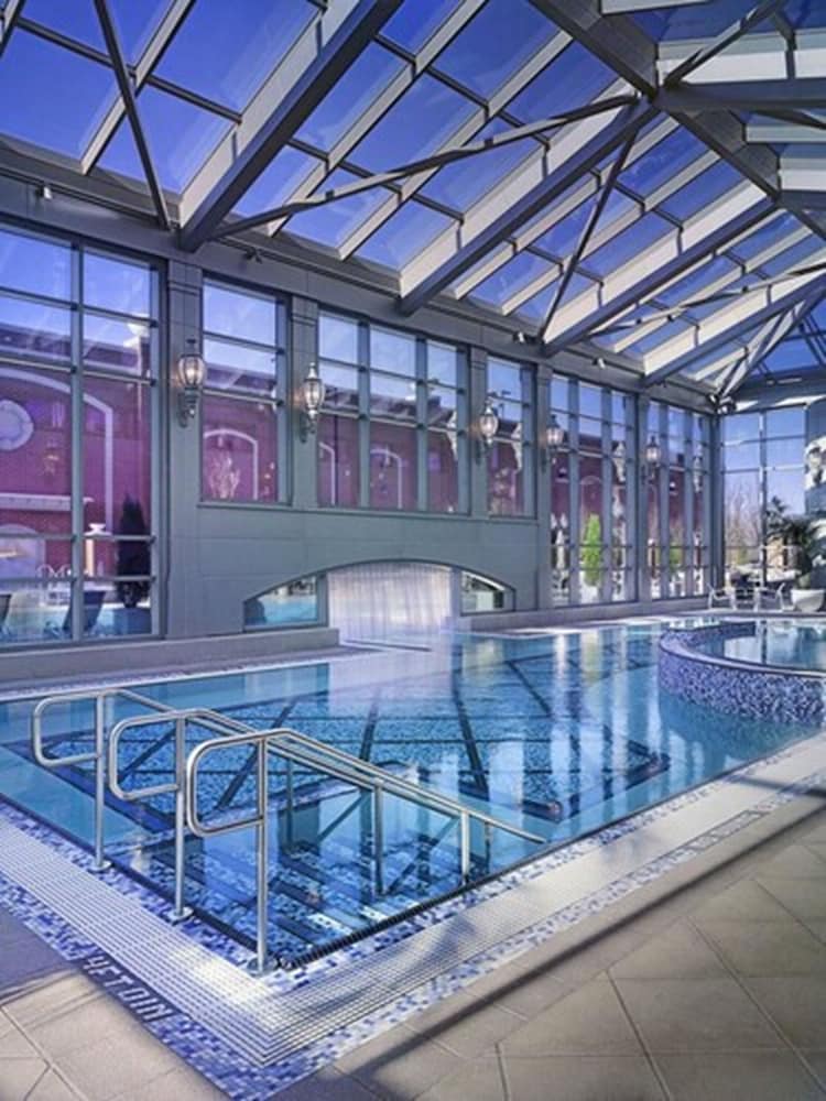 Ameristar Casino Resort Spa St. Charles 3/64