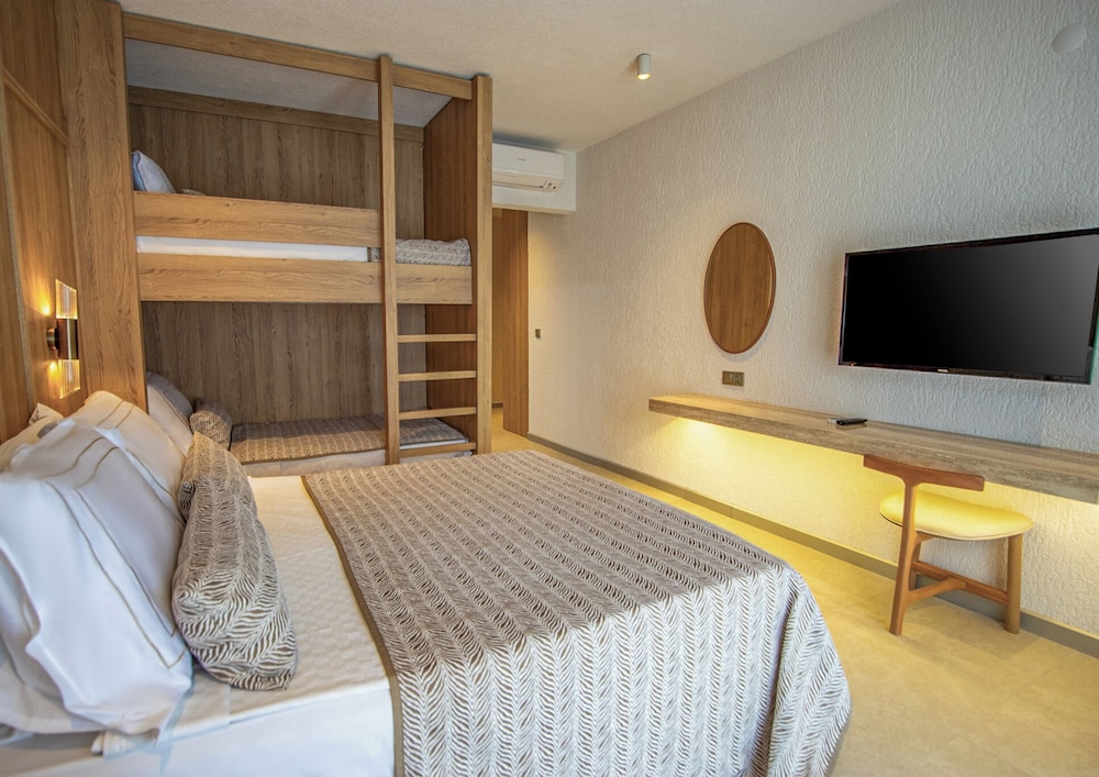 Bodrum Beach Resort 25/65