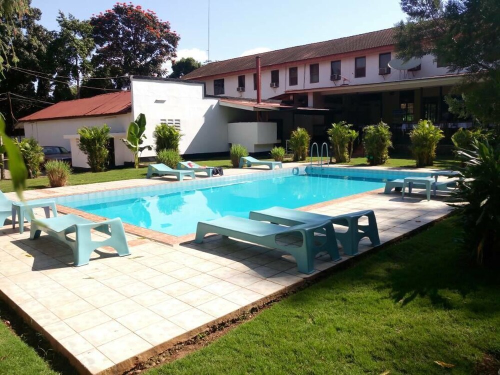 Keys Hotel 44/50