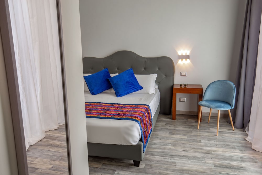 Prima Guest House Collection 7/50