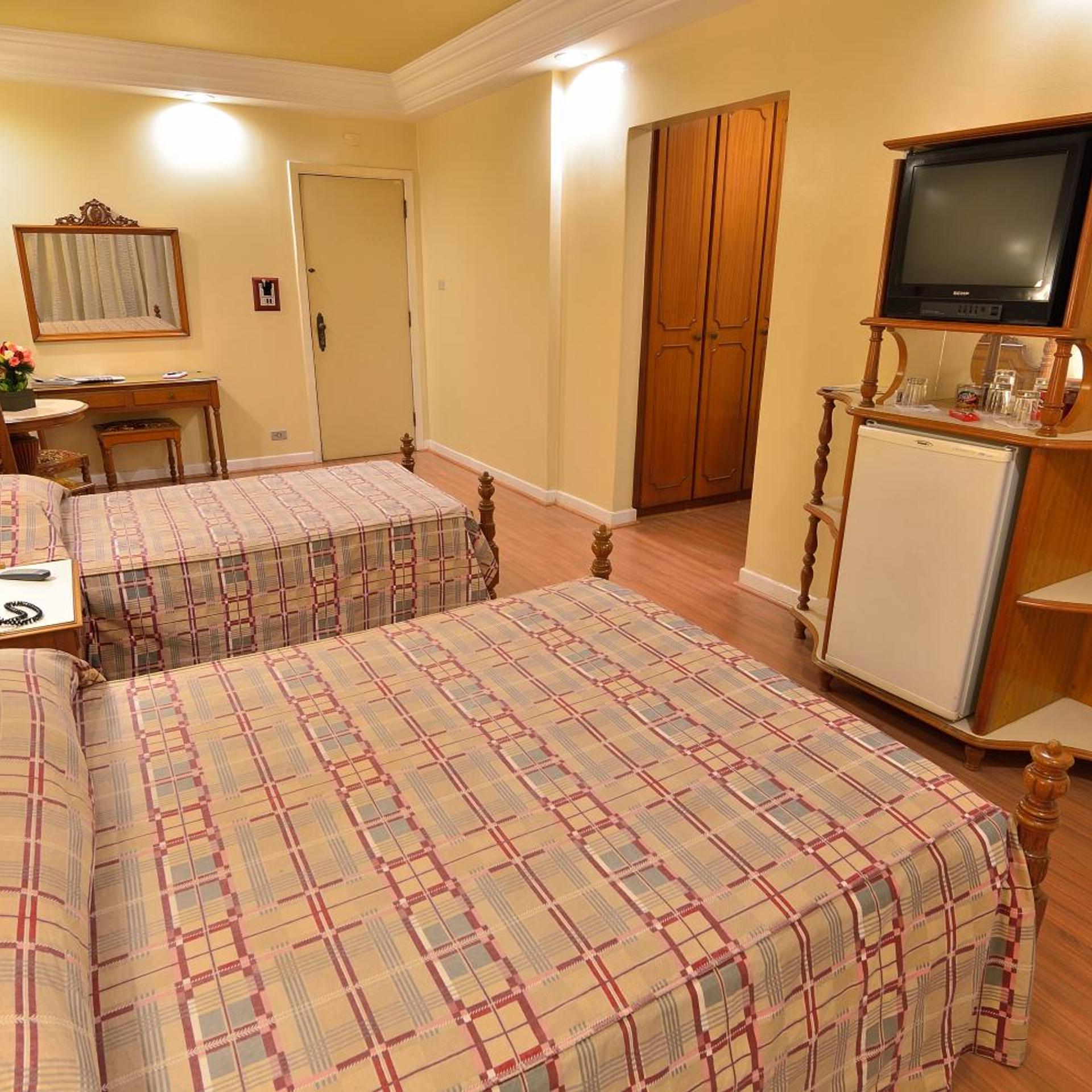 Hotel Castelar 80/99