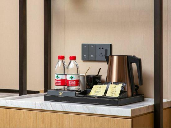 Jinghong International Business Hotel 23/68