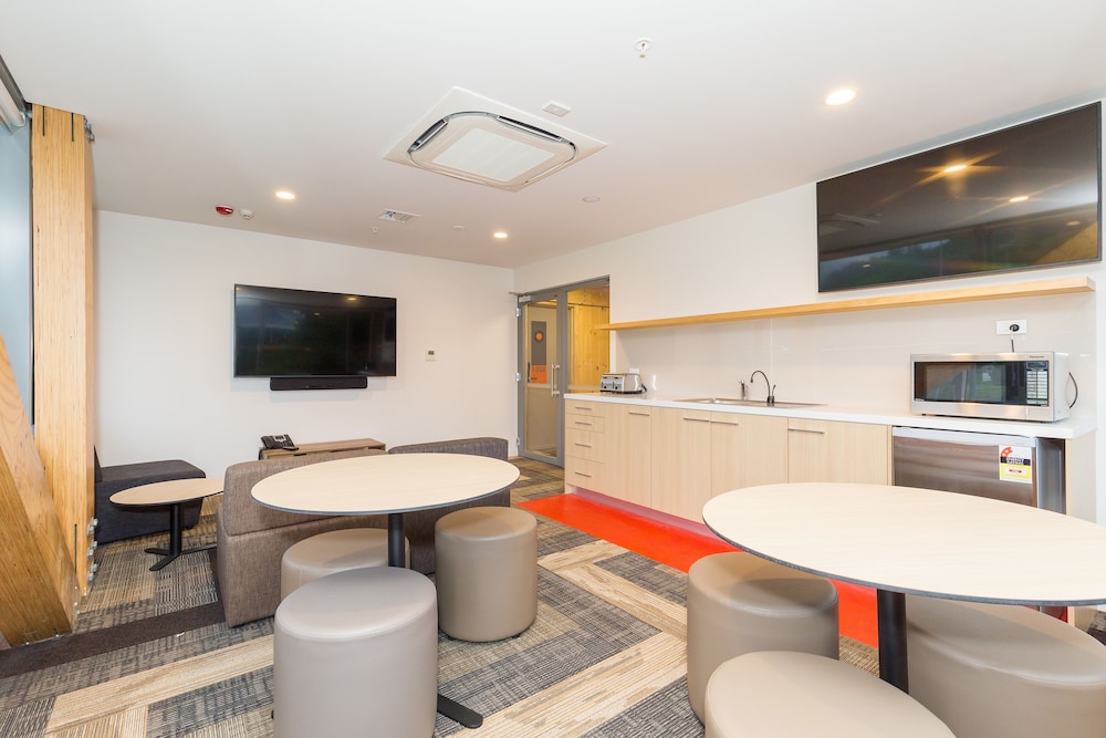 Campus Summer Stays - Otago Village 30/50