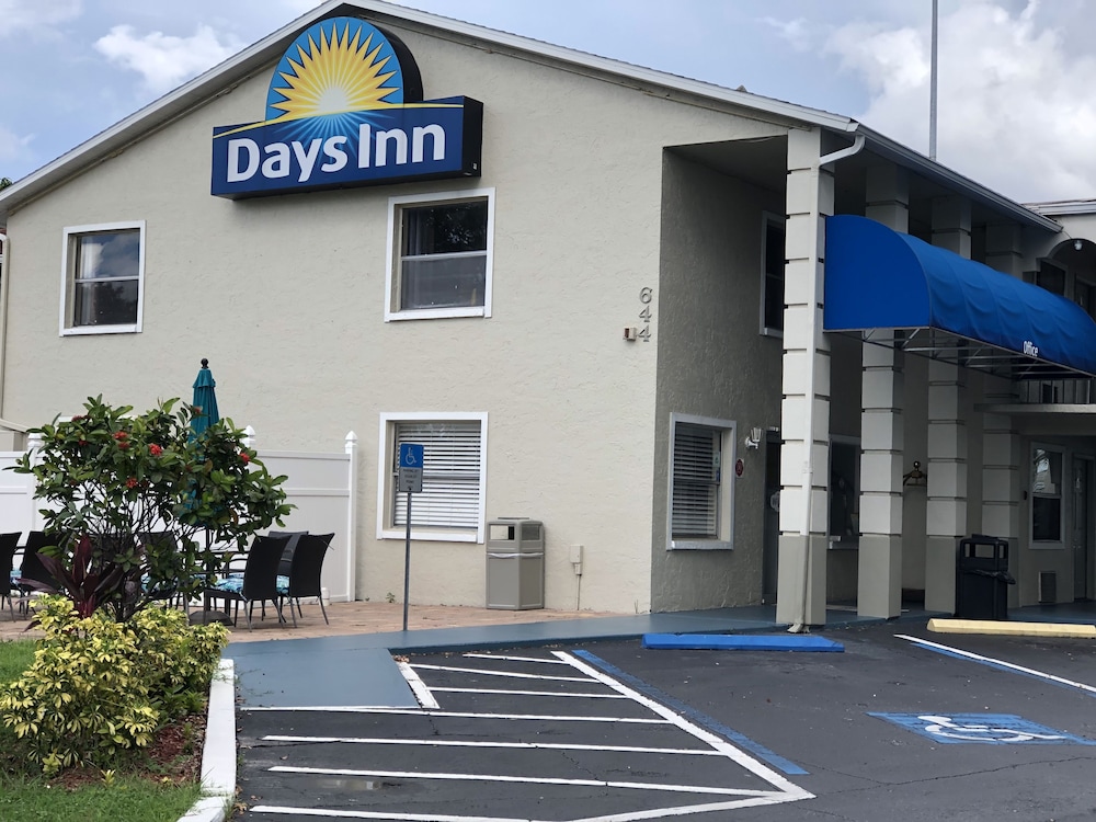 Days Inn by Wyndham Bradenton I-75 3/31