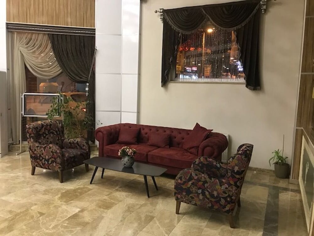 Perama Hotel 11/23