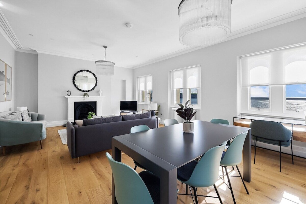 1 Elliot Terrace 48/50