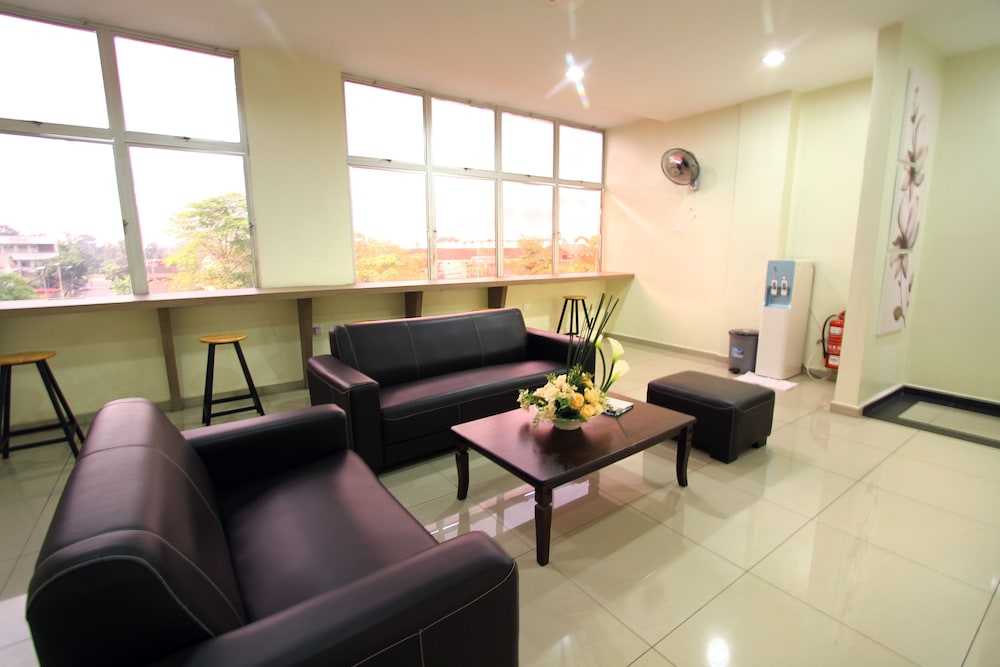 Max Inn Suite Hotel 19/24