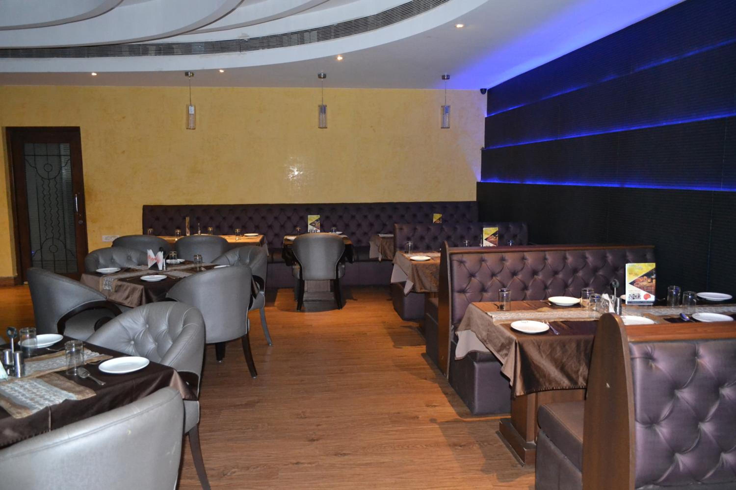 Hotel Sobti Continental 32/37