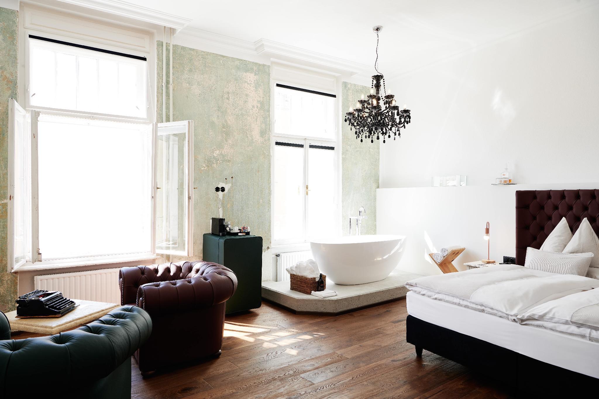 Suite, 2 King Beds, Large